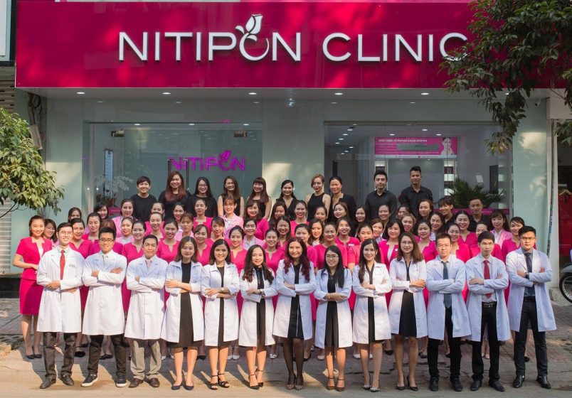 Đội ngũ nhân viên Nitipon Clinic Việt Nam