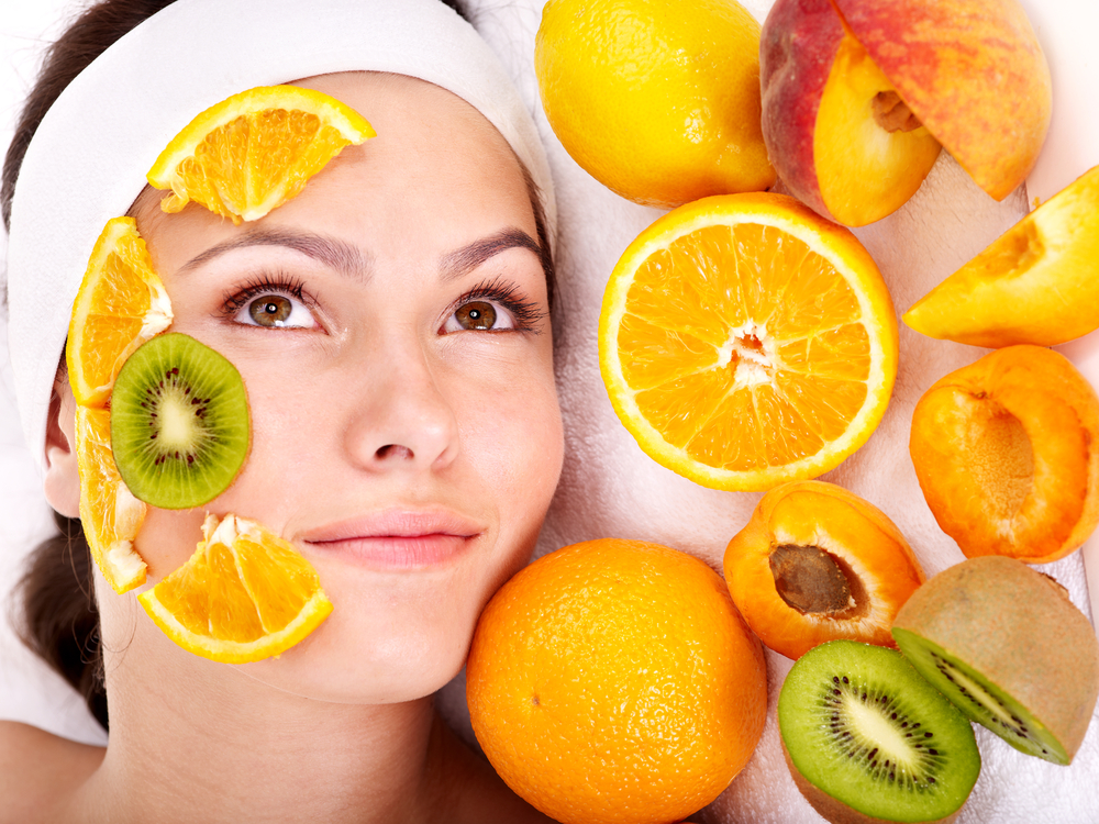 Dưỡng da trắng sáng mỗi ngày nhờ bổ sung vitamin C đầy đủ