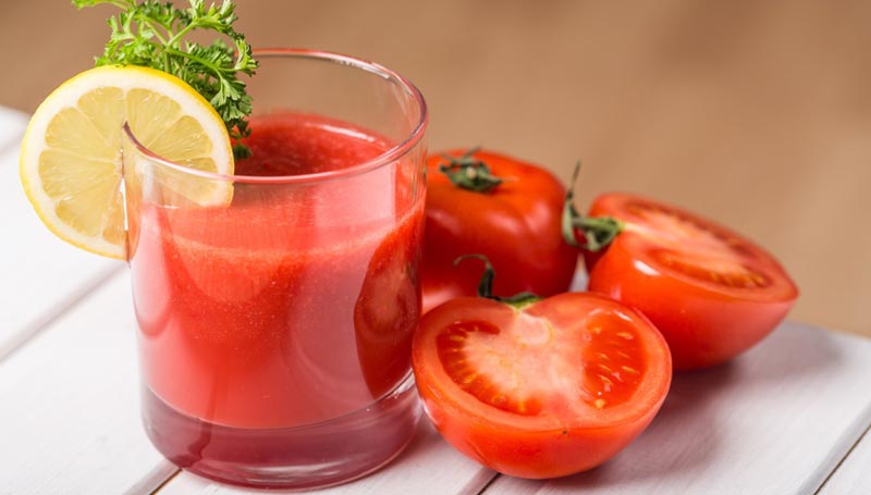 Một ly nước ép hoa quả cà chua chứa đủ lycopene để đáp ứng lượng khuyến nghị hàng ngày của bạn.