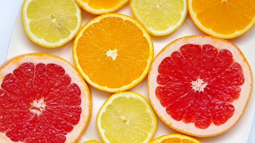 Những loại trái cây họ cam quýt có tính axit trong tự nhiên và chứa hàm lượng vitamin C cao