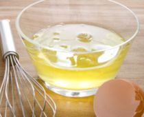 Hướng dẫn bạn cách dưỡng trắng da tại nhà bằng lòng trắng trứng siêu đơn giản!